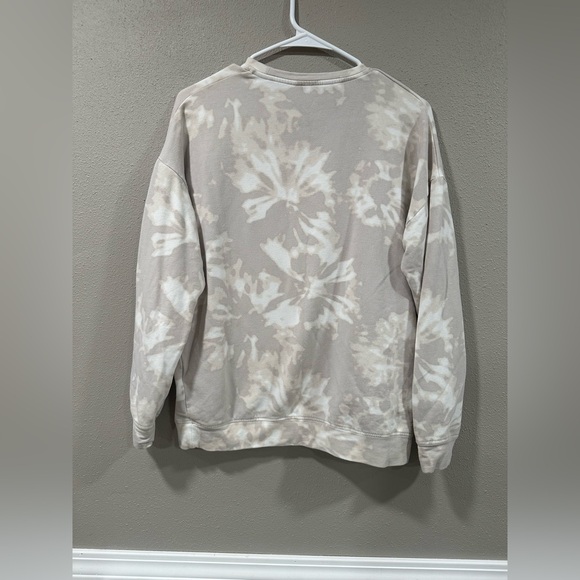 Athleta Willow Abalone Grey Long Sleeve - Picture 5 of 6